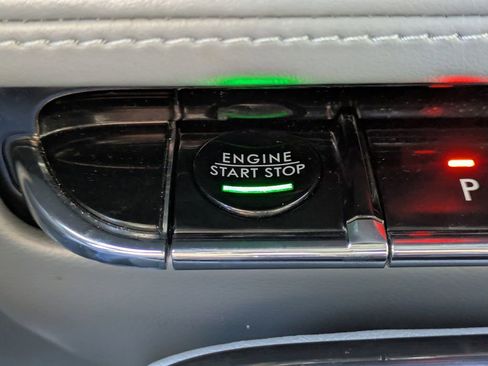 Certified 2023 Lincoln Nautilus Reserve image 32