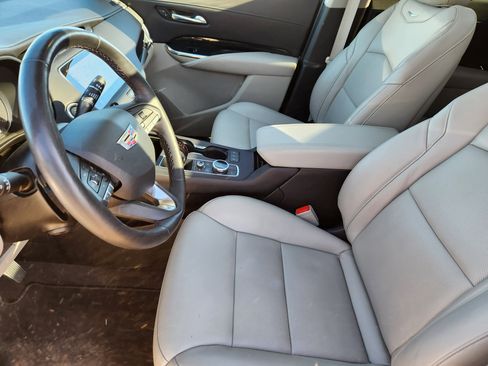 Certified 2023 Cadillac XT4 Premium Luxury w/ Technology Package image 13