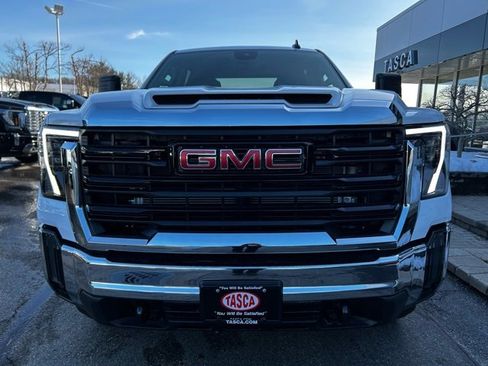 New 2024 GMC Sierra 2500 Pro image 2