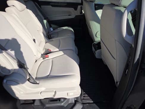 New 2026 Honda Odyssey EX-L image 24