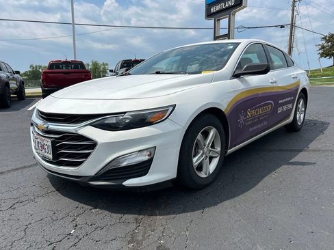 Used 2023 Chevrolet Malibu LS FWD image 1