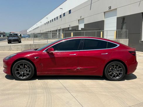 Used 2018 Tesla Model 3 Performance AWD/4WD image 2