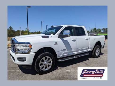 Used 2023 RAM 2500 Laramie AWD/4WD image 1