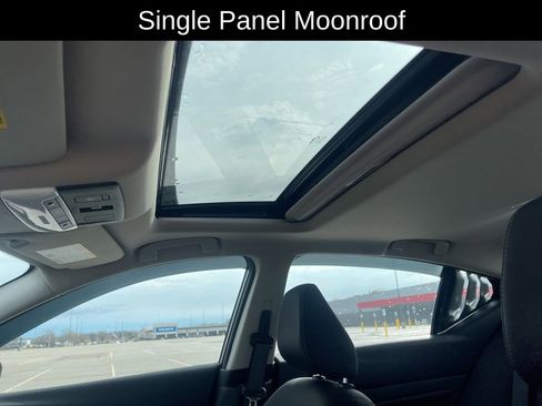 Used 2024 Nissan Altima 2.5 SV w/ SV Premium Package image 17