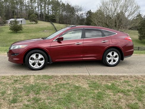 Used 2010 Honda Crosstour EX-L image 3