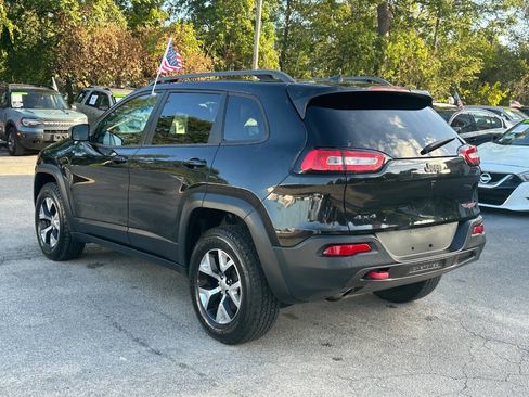 Used 2016 Jeep Cherokee Trailhawk w/ Comfort/Convenience Group image 16