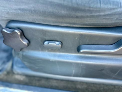 Used 2008 Chevrolet Avalanche LT image 27