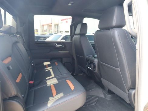 Used 2024 GMC Sierra 2500 AT4 w/ AT4 Premium Plus Package AWD/4WD image 20