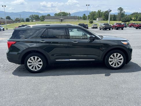 Used 2023 Ford Explorer Limited w/ Limited Technology Package AWD/4WD image 5