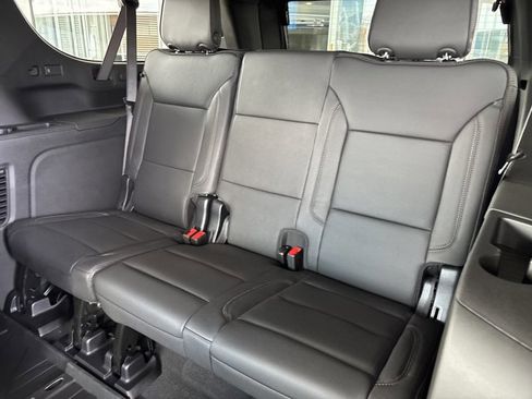 New 2026 Chevrolet Suburban High Country image 16