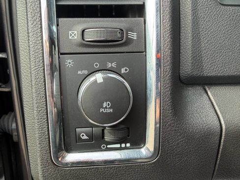 Used 2018 RAM 2500 Laramie image 17