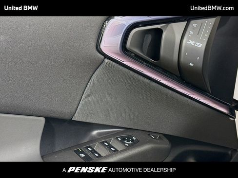 Used 2025 BMW X3 xDrive30i w/ Premium Package image 3