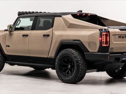 Used 2025 GMC Hummer EV 3X AWD/4WD image 14