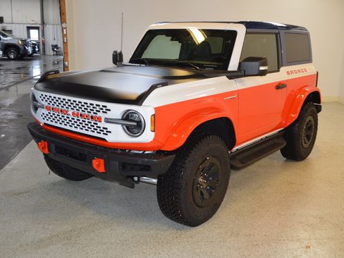 Used 2025 Ford Bronco Stroppe Edition image 7