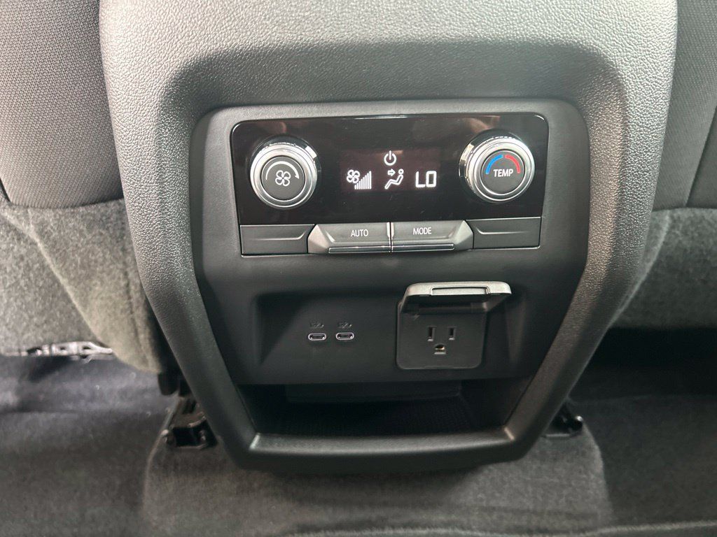 Used 2026 GMC Acadia Elevation FWD image 15
