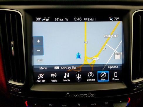 Used 2019 Maserati Levante GranLusso image 20