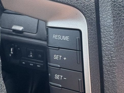 Used 2010 Ford Fusion SE FWD image 22