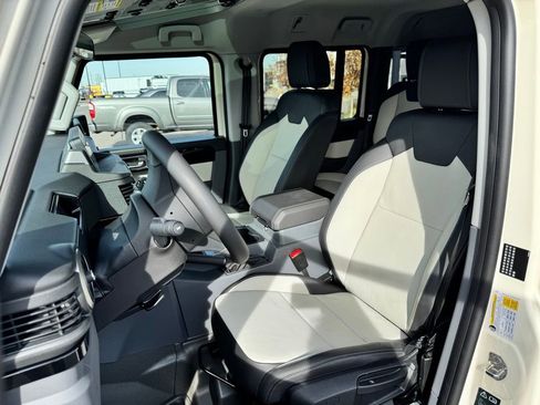 New 2025 INEOS Grenadier AWD/4WD image 9