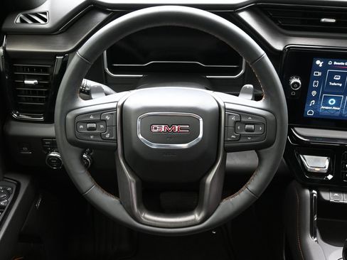 Used 2024 GMC Sierra 1500 AT4 w/ AT4 Preferred Package AWD/4WD image 15