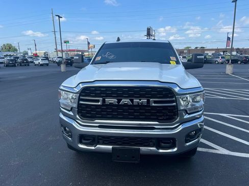 Used 2024 RAM 2500 Big Horn w/ Off Road Package AWD/4WD image 1
