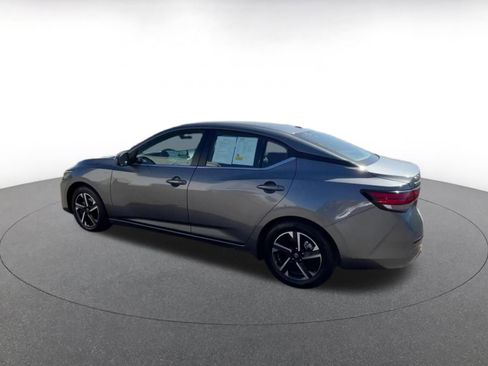 Used 2025 Nissan Sentra SV image 10