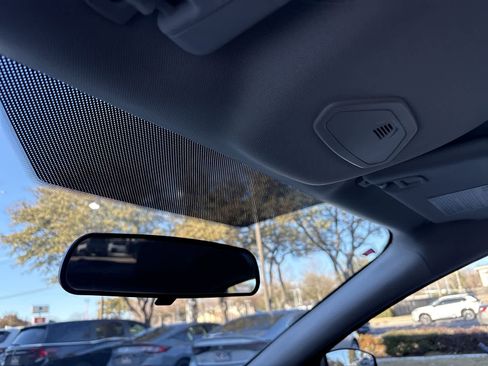 Used 2017 Ford Focus SE image 28