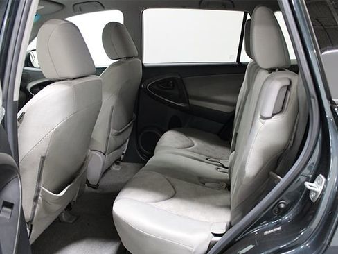 Used 2011 Toyota RAV4 4WD w/ Base L4 Extra Value Pkg image 13