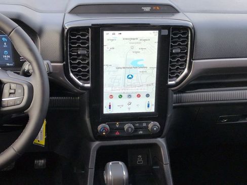 New 2025 Ford Ranger XLT w/ FX4 Off-Road Package image 17