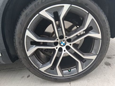Used 2024 BMW X5 xDrive40i w/ Premium Package AWD/4WD image 19