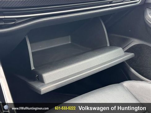 Certified 2024 Volkswagen Golf R AWD/4WD image 31