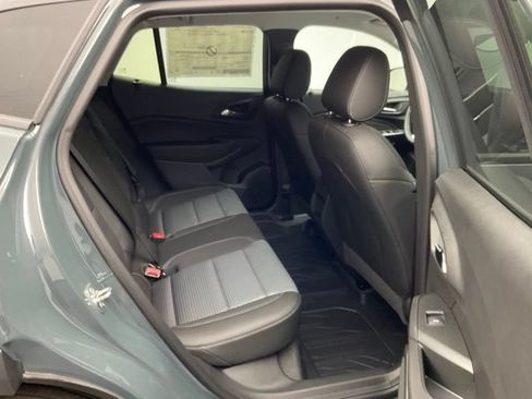 New 2026 Chevrolet Trax LT w/ LT Convenience Package FWD image 25