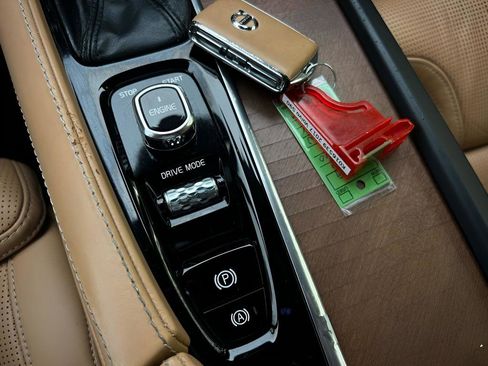 Used 2017 Volvo S90 T5 Inscription w/ Vision Package image 53