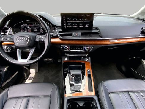 Used 2023 Audi Q5 2.0T Premium Plus w/ Premium Plus Package AWD/4WD image 16
