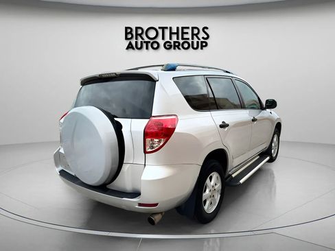 Used 2007 Toyota RAV4 2WD image 10