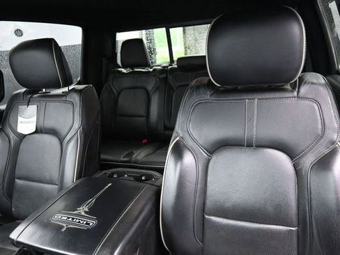 Used 2023 RAM 1500 Limited w/ Body-Colour Bumper Group AWD/4WD image 14