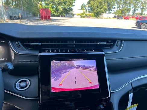 New 2025 Jeep Grand Cherokee Laredo X w/ Trailer Tow Package image 16