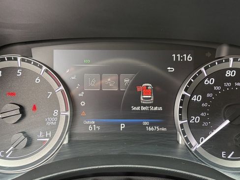 Used 2023 Toyota Highlander LE image 36