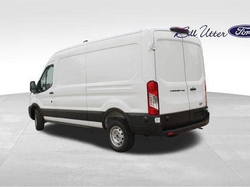 New 2026 Ford Transit 250 148 Medium Roof w/ Load Area Protection Package RWD image 4
