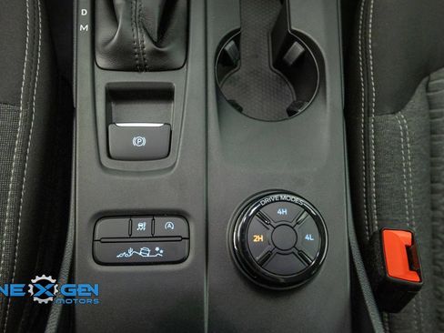 Used 2025 Ford Ranger XLT w/ FX4 Off-Road Package AWD/4WD image 22