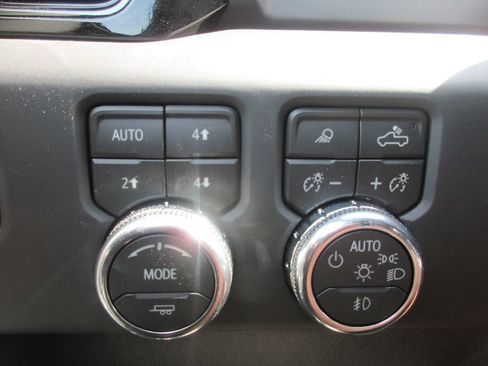 New 2026 GMC Sierra 1500 AT4 w/ AT4 Premium Package AWD/4WD image 20