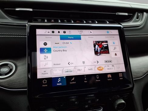 Used 2022 Jeep Grand Cherokee L Overland w/ Luxury Tech Group IV AWD/4WD image 5