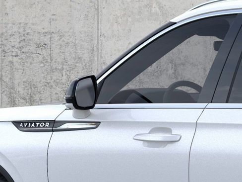 New 2026 Lincoln Aviator AWD image 20