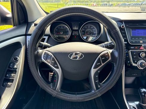 Used 2013 Hyundai Elantra GT w/ Touch & Go Pkg FWD image 19
