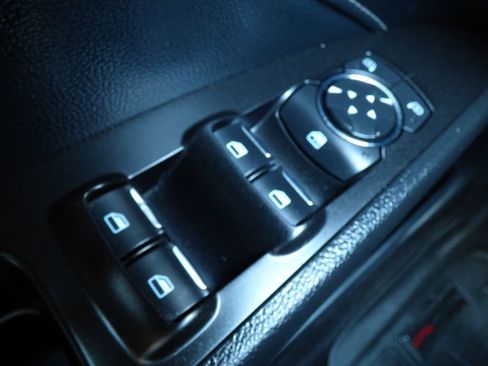 Used 2017 Ford Fusion Titanium FWD image 31