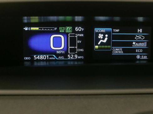 Used 2020 Toyota Prius Prime XLE image 36