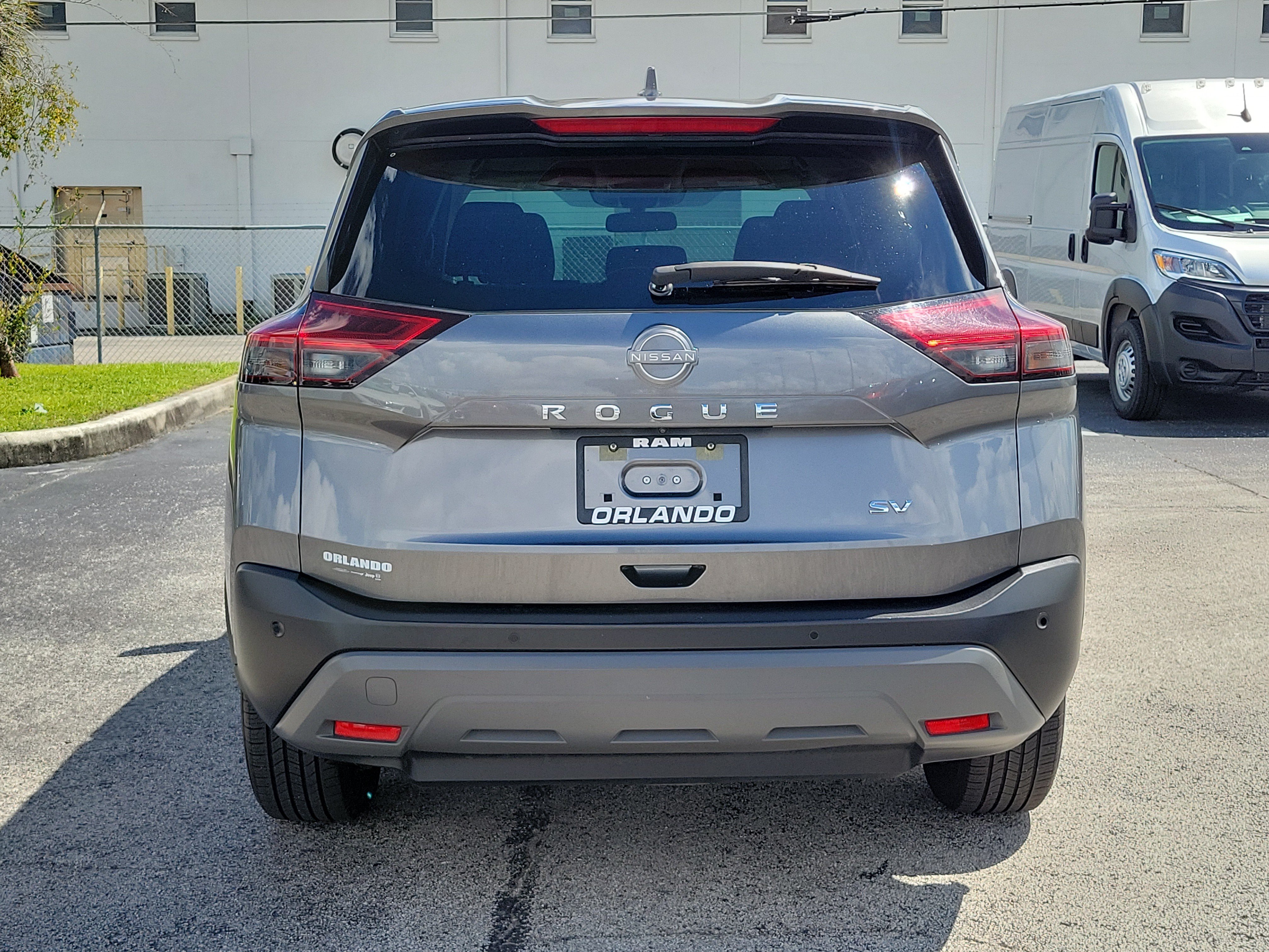 Used 2023 Nissan Rogue SV FWD image 6