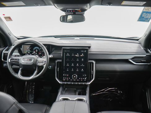 Used 2025 GMC Acadia Elevation w/ Elevation Premium Package AWD/4WD image 14