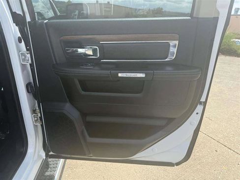 Used 2014 RAM 1500 Laramie image 27