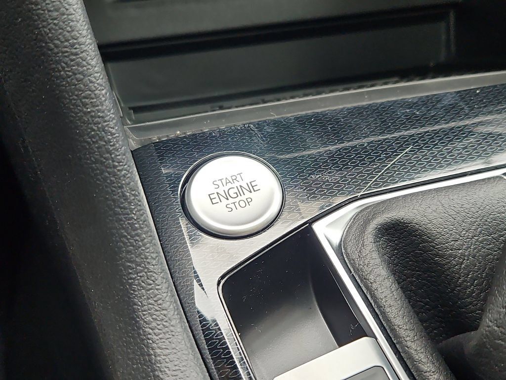 New 2026 Volkswagen Taos SE AWD/4WD image 15
