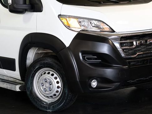 Used 2025 RAM ProMaster 2500 w/ U-Haul Equipment Group FWD image 8